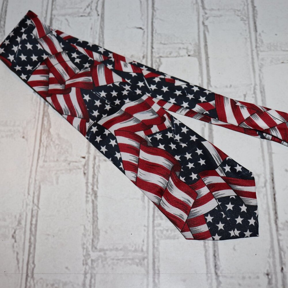 ✨ Vintage Handmade American Flag Tie by Next (56" x 4")